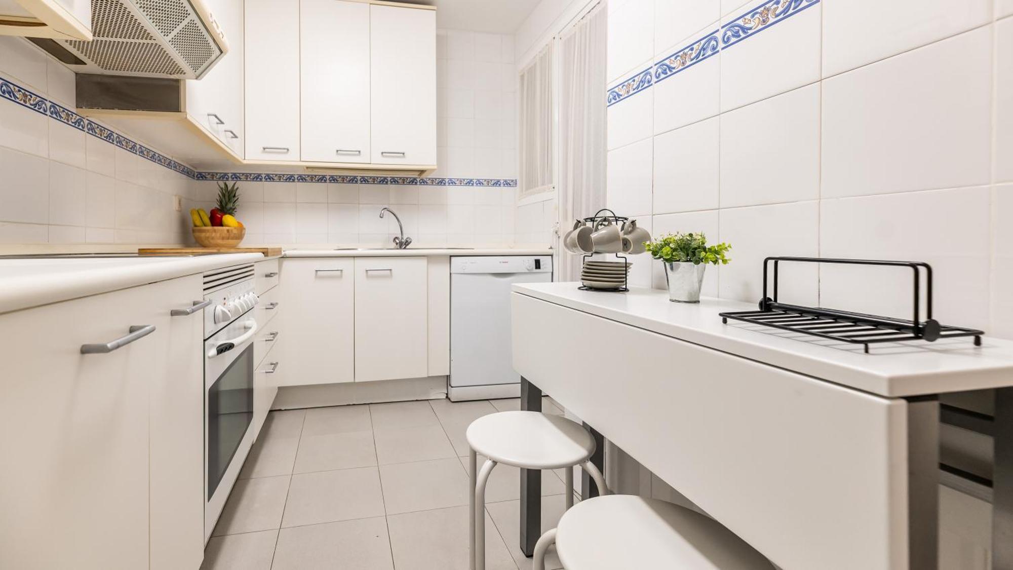 Urban Exclusivity At Puerto Banus Marbellac